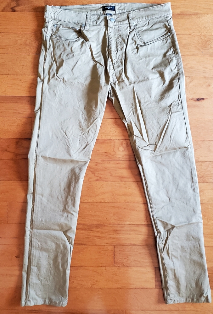 Forever21 Chinos/Pants